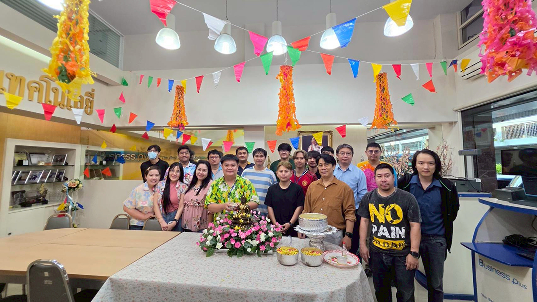 LINE_ALBUM_สงกรานต์ 2026_260416_61_0.jpg