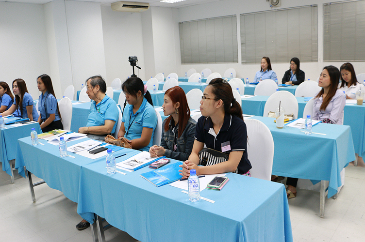 สัมมนา "รวมเทคนิค เคล็ดลับ โปรแกรม Business Plus Payroll สำหรับโรงงานอุตสาหกรรมผลิตชิ้นส่วนอิเล็กทรอนิกส์และไฟฟ้า"