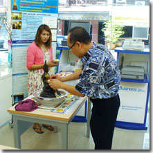 Business Plus ร่วมสืบสานวัฒนธรรมไทยในวันสงกรานต์ 2553